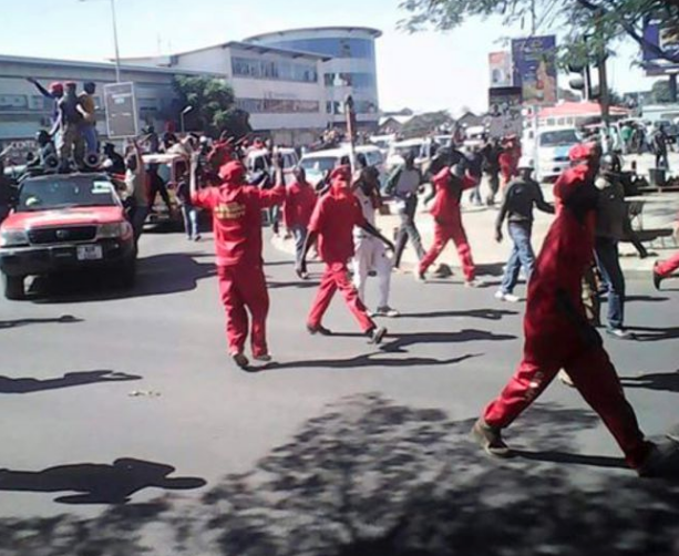 File:UPND-cadres-along-Cairo-road-as-they-march-to-Chawama.png