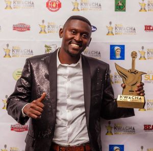 Brian Bwembya B Flow at the 2017 Kwacha Music Awards.jpg
